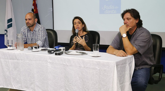 Jean Pierre Schatzmann Peron, Patrícia Beltrão Braga e Paulo Zanotto - Foto: Marcos Santos/USP Imagens