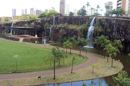 Parque Municipal Dr. Luis Carlos Raya - Foto: Anderson Bueno/Wikimedia Commons