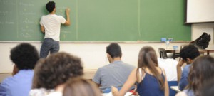 Escritório de Carreiras faz pesquisa com gestores de instituições do ensino médio