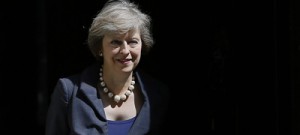 Theresa May assume cargo de premiê do Reino Unido