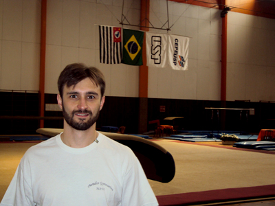 Como ginasta da equipe da USP, no campeonato brasileiro de ginástica artística interuniversidades 2012