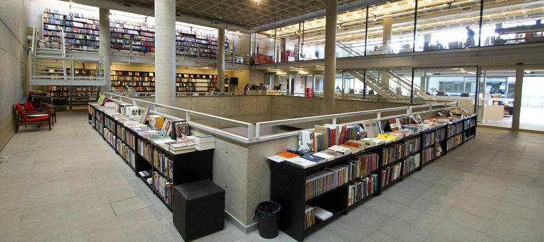 Livraria da EDUSP na Cidade Universitária, em São Paulo - Foto: Marcos Santos / USP Imagens