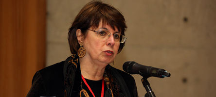 Maria Luiza Tucci Carneiro durante o seminário Vozes do Holocausto - Foto: Cecília Bastos/USP Imagens