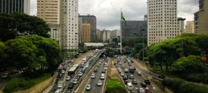 Crise deve afetar gestão do próximo prefeito de São Paulo, diz colunista