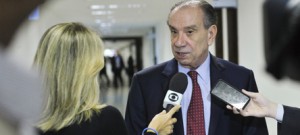 Augusto Rodrigues vê contradições políticas no PSDB