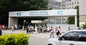HC realoca pacientes para liberar 900 leitos aos infectados pela covid-19