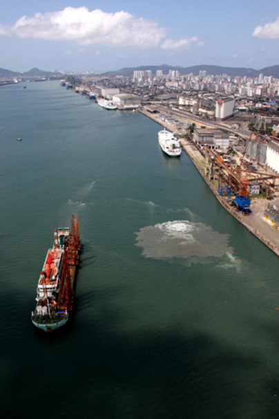 Vista aérea geral do Porto de Santos - Foto: Divulgação Petrobras via Portal Brasil
