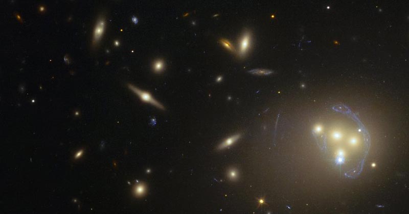 Pela primeira vez, a matéria escura pode ter sido observada interagindo com outras matérias escuras de uma forma que não seja por meio da força da gravidade. Observações de galáxias em colisão feitas com o Telescopio do ESO e o Telescópio Espacial da NASA / ESA Hubble. Primeiros indícios intrigantes sobre a natureza deste componente misterioso do Universo. Foto: ESO