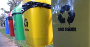 Publicação incentiva organização de catadores de resíduos sólidos