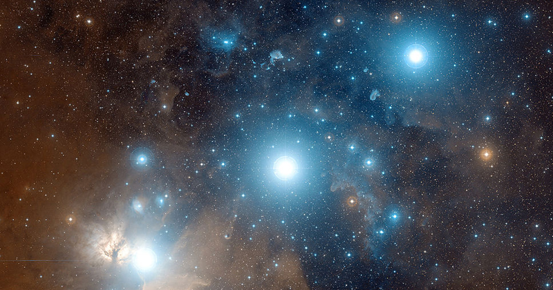 As três estrelas que formam o cinturão de Orion - Foto: ESA/ESO/NASA