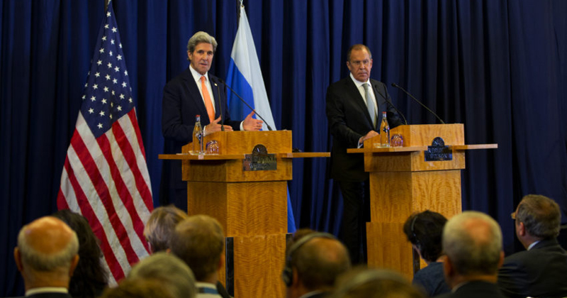 John Kerry, secretário de estado dos Estados Unidos, e Sergei Lavrov, Ministro das Relações Exteriores da Rússia - Foto: Eric Bridiers/U.S. Mission via Fotos Públicas