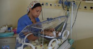 Nascimento de bebês prematuros no Brasil preocupa