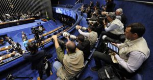 Para colunista, liberdade de imprensa no Brasil ainda não é a ideal