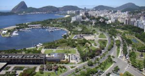 Canção de Caetano retrata espaço artificial do aterro do Flamengo