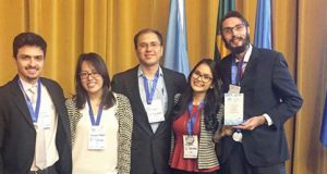 ONU concede menção honrosa a alunos por dossiê de direitos humanos