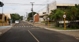 Ruas próximas à entrada do Campus de Bauru da USP. Foto: Marcos Santos/USP Imagens