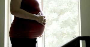 Ganho de peso na gravidez pode causar incontinência urinária  