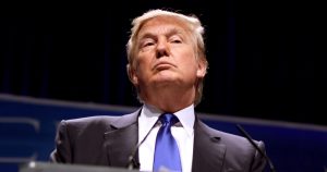 Atuação durante pandemia desfavorece Trump na corrida eleitoral americana