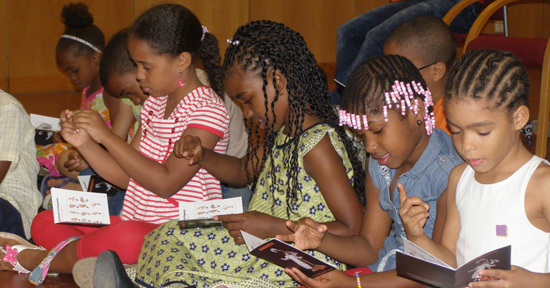 Literatura infanto juvenil de Cabo Verde teve contribuição da brasileira Marilene Pereira - Foto: Divulgação/Teatro Alternativa