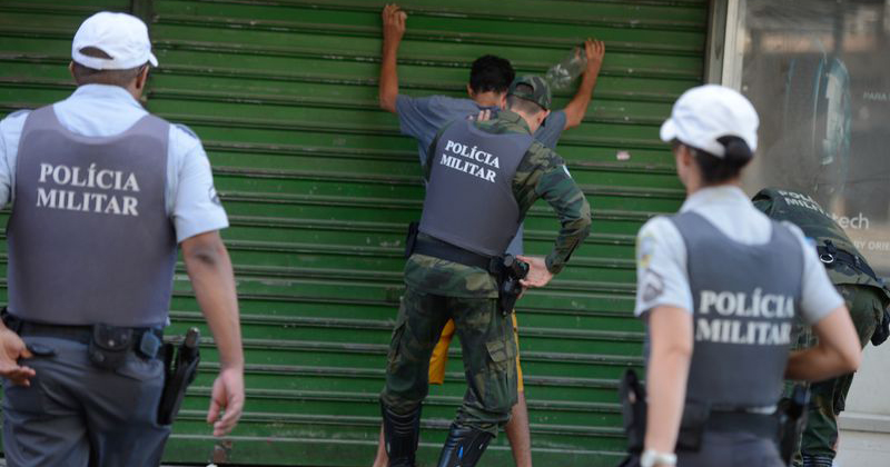 Policiais militares voltam às ruas em Vitória - Foto: Tânia Rêgo/Agência Brasil