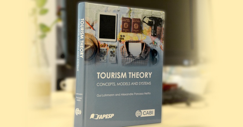 É o único livro de teoria do turismo, ou temas teóricos do turismo, publicado por um brasileiro e que já teve tradução para o Espanho
