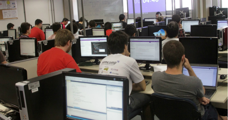 No ano passado, 59 estudantes participaram do Microsoft Code Competition no ICMC - Foto: Divulgação