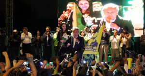 Resultado de eleições no Equador é visto como resistência da esquerda