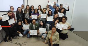 Em São Paulo, alunos da USP oferecem curso gratuito de comunicação