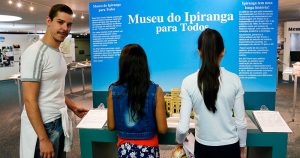 Peças do Museu do Ipiranga estão nas mãos das crianças