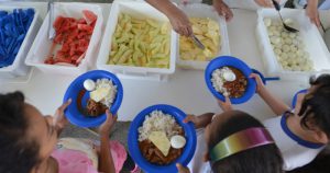Curso de educação alimentar causa impacto em mais de duas mil escolas