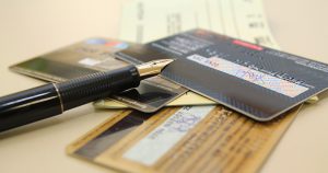 Começa a vigorar, em outubro, limite de tarifa do cartão de débito