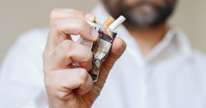 Tabaco está relacionado a um terço dos casos de câncer