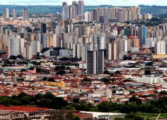 Vista parcial de Ribeirão Preto - Foto: MateusZF Mateus Záccaro via Wikimedia Commons / CC BY-SA 2.0