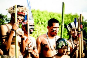 Boletim trata dos direitos humanos e da identidade dos índios