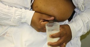 “Pílula Farmacêutica” traz o passo a passo da retirada de leite materno para doação