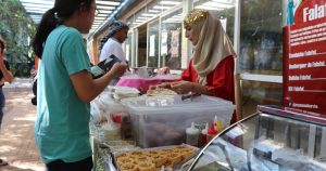 Na USP, Feira de Refugiados terá comida, artesanato e roda de conversa
