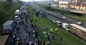 Medidas Provisórias tomadas na greve dos caminhoneiros viram lei