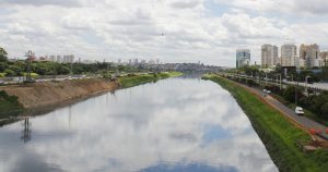 Governo do Estado tem novo plano para despoluir rio Pinheiros