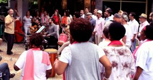 Grupo Lapa, do Coral da USP, comemora 20 anos com música