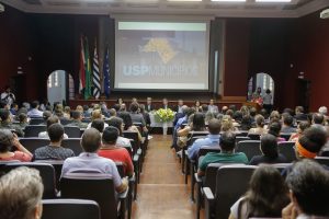 Universidade lança programa USP Municípios em Pirassununga