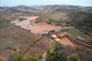Chuvas intensas chamam atenção para rompimento de barragens