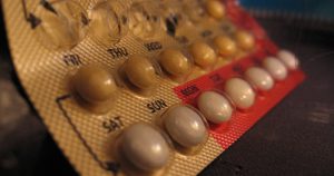 “Saúde e Sociedade” traz artigo sobre contracepção de emergência