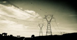 Falhas, oscilações e apagões: o que está por trás da qualidade da energia elétrica