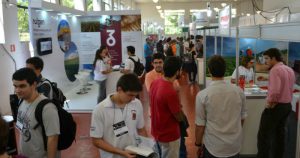 Em Piracicaba, feira conecta estudantes de graduação e empresas