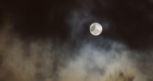 A Lua está encolhendo e especialista explica as consequências para a Terra