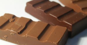 Chocolate incorpora fruto usado popularmente para amenizar TPM