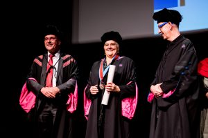 Professora da Esalq recebe título de Doutor Honoris Causa