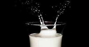 Proteína do leite é modificada para aumentar sua digestão em idosos