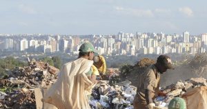 Com aumento do trabalho informal, cresce desigualdade de renda no Brasil