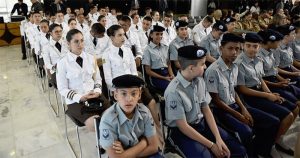 Projeto de escola cívico-militar traz dúvidas sobre ação pedagógica